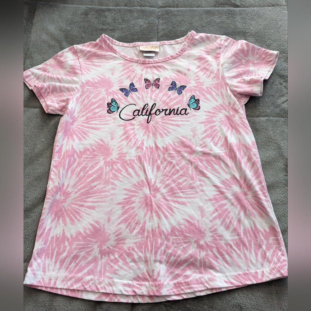 Girls T-shirt good used condition